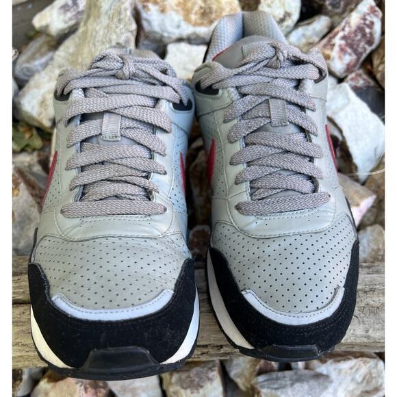 Nike Air Force Running Shoes Men's Size 9 Gray Red Color‎ way EUC - Picture 2 of 12